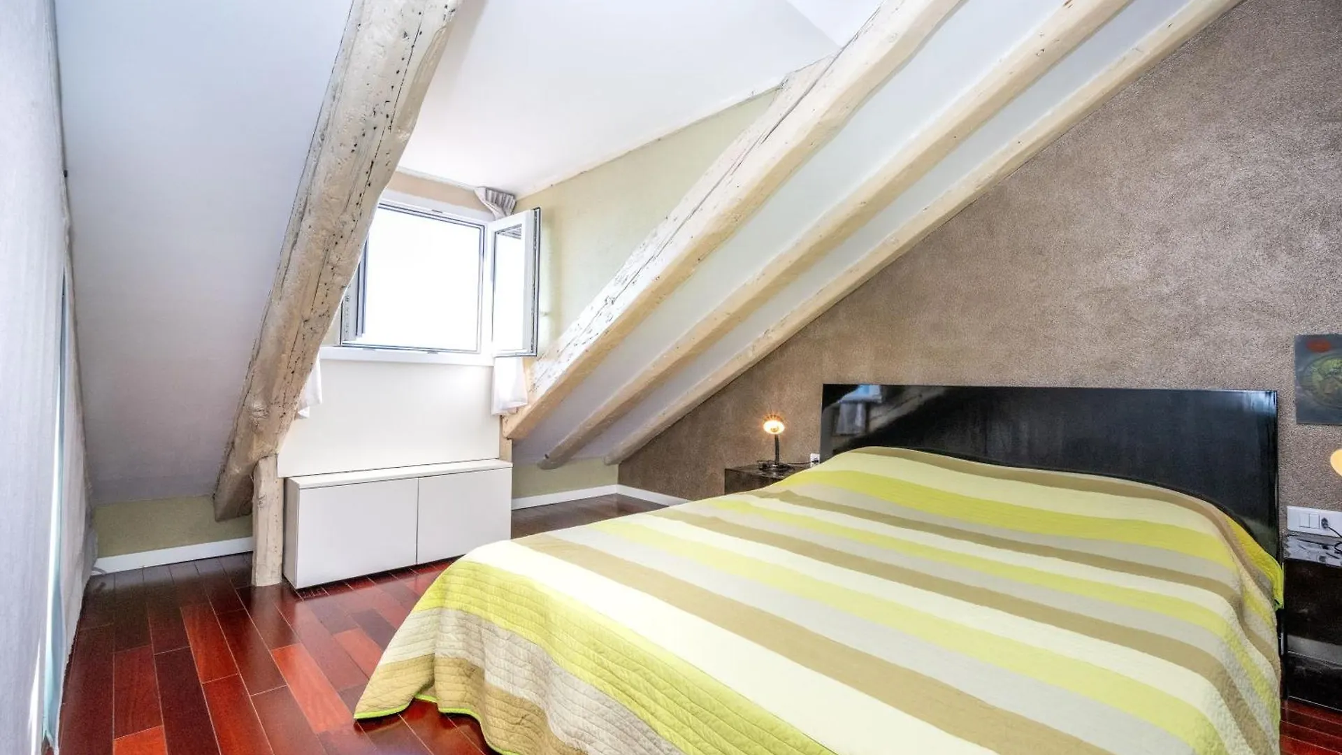 ספליט Charming Apartment On Riva Promenade