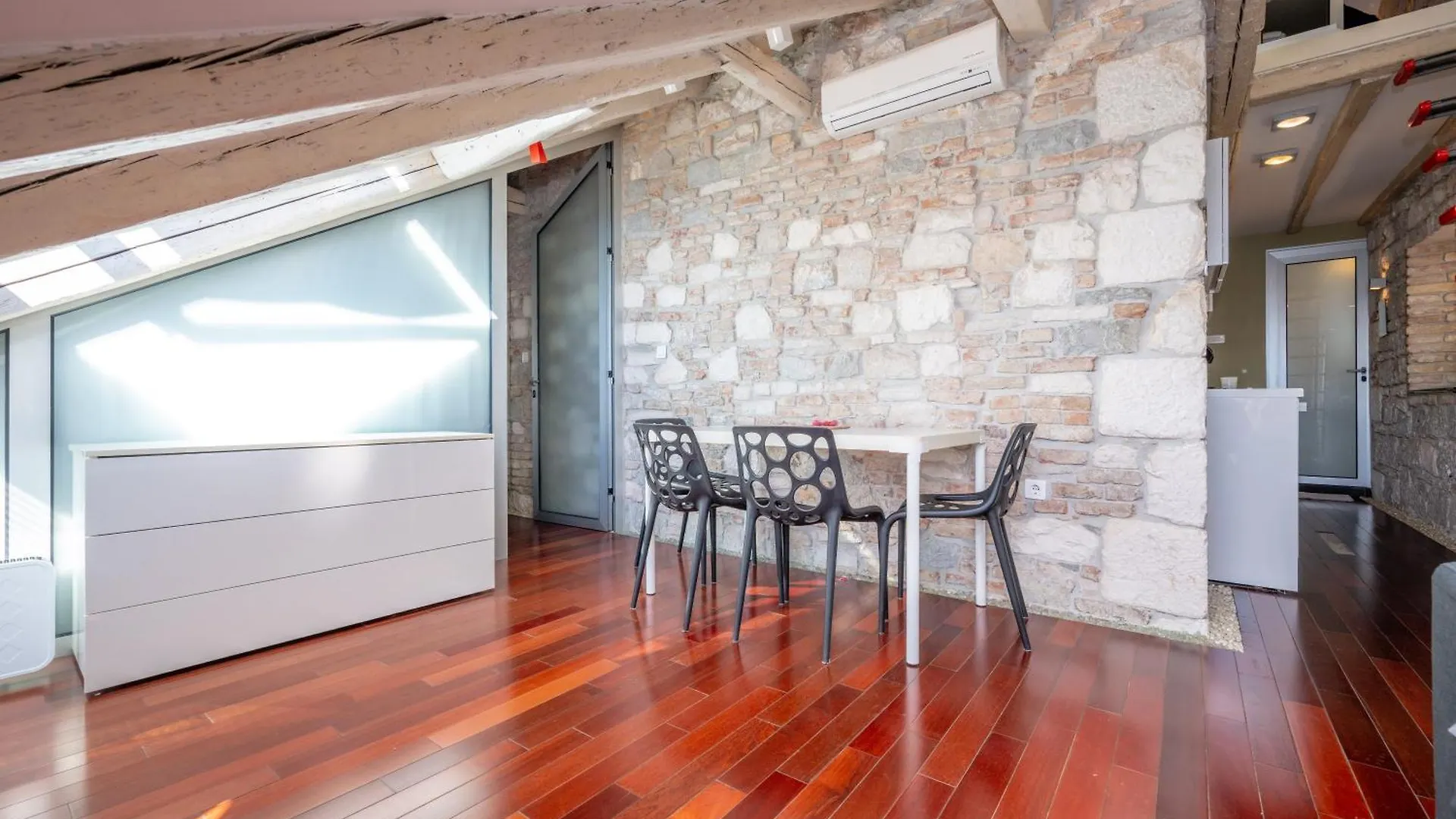 ספליט Charming Apartment On Riva Promenade