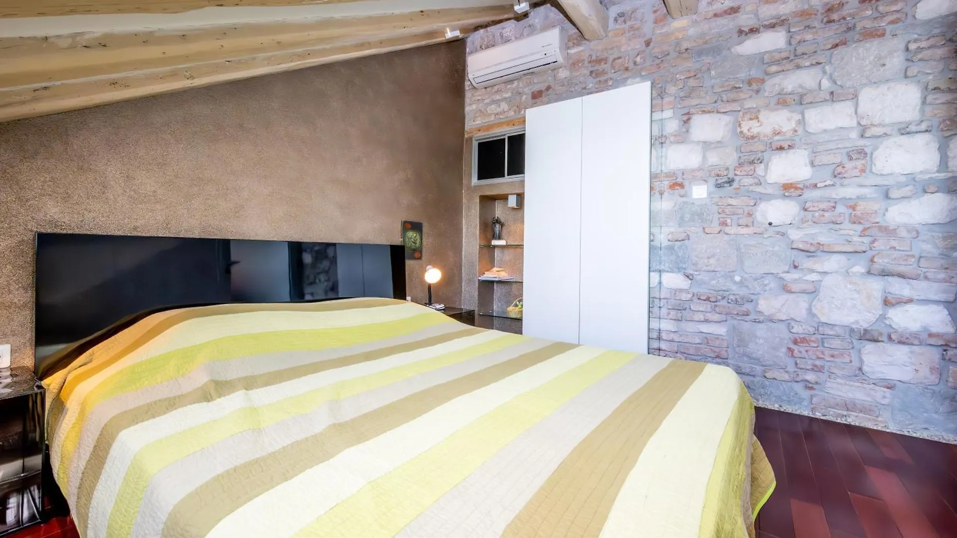 ספליט Charming Apartment On Riva Promenade
