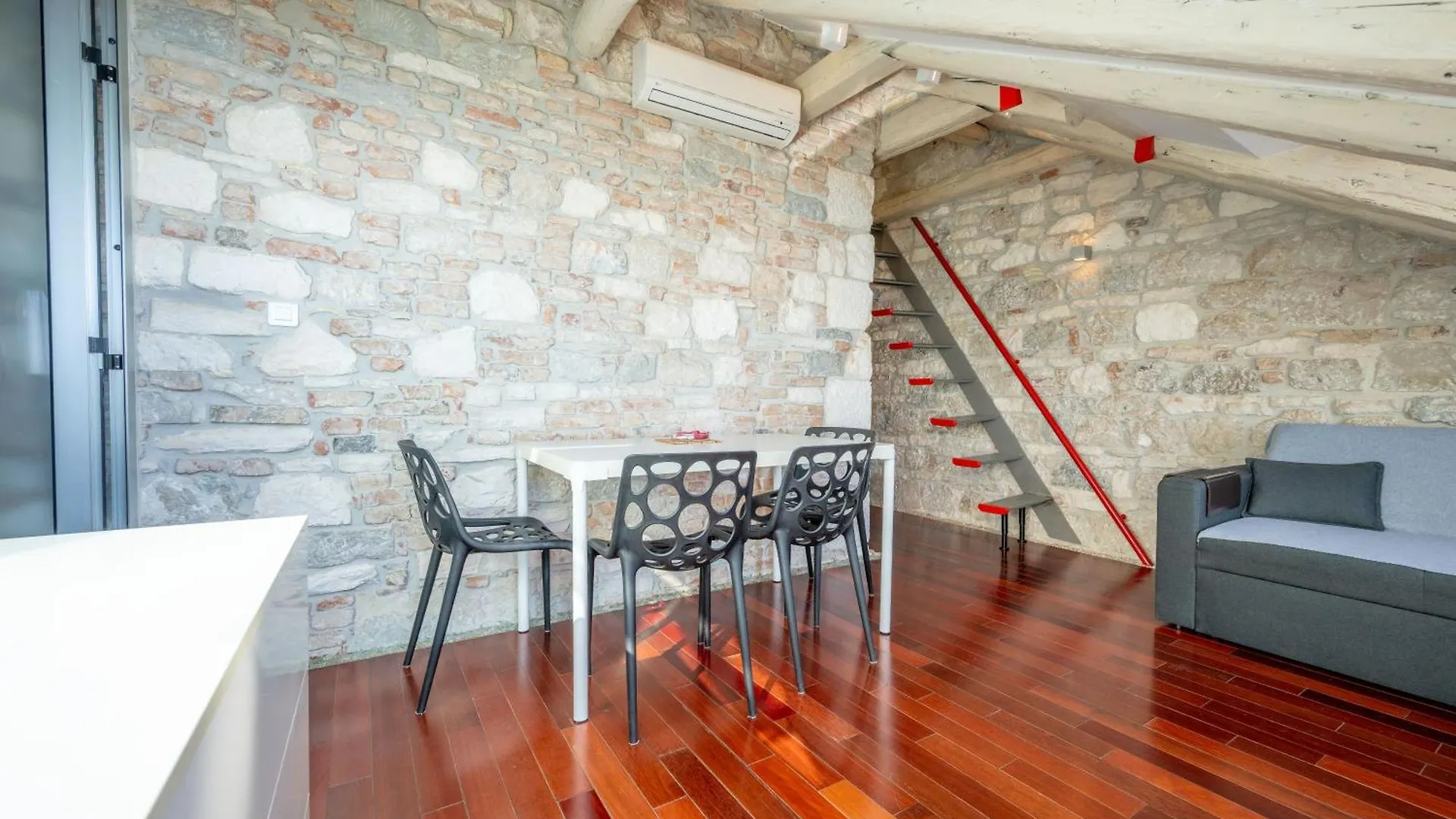 Charming Apartment On Riva Promenade Split 0*,  Kroatien