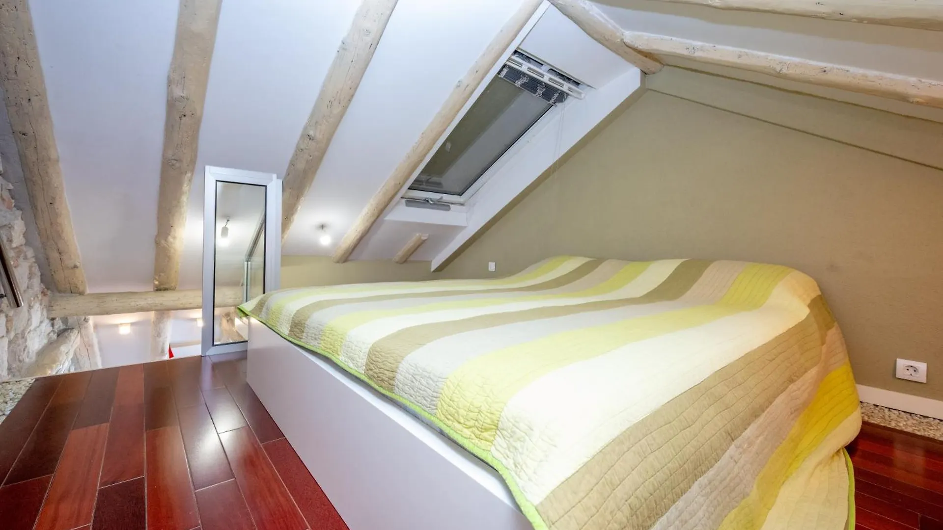 Charming Apartment On Riva Promenade Split 0*,  Kroatien