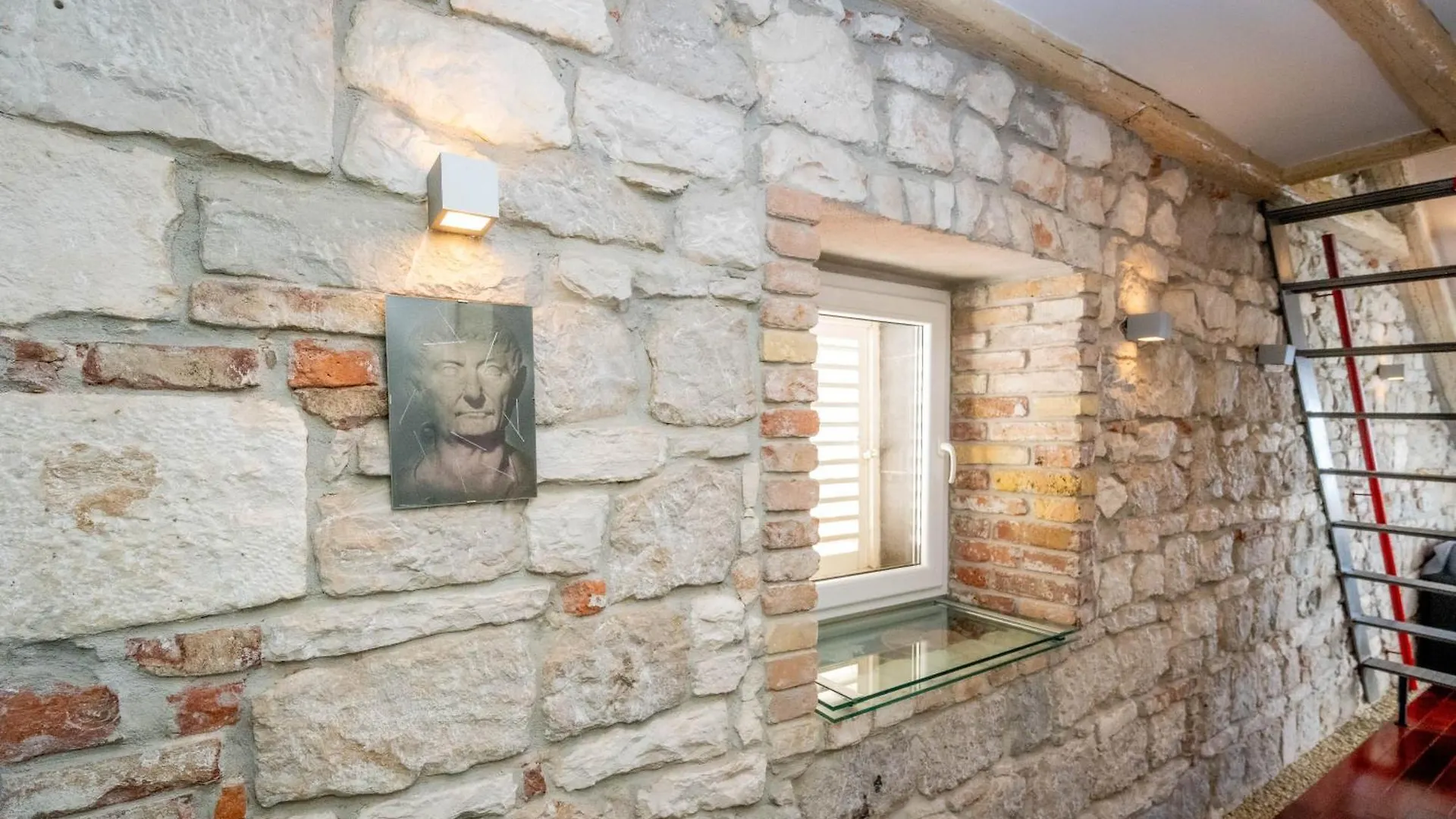 Charming Apartment On Riva Promenade Split